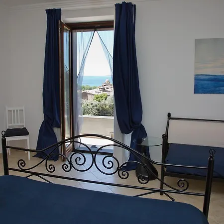 Bed and Breakfast I Carrilli Μπολσένα